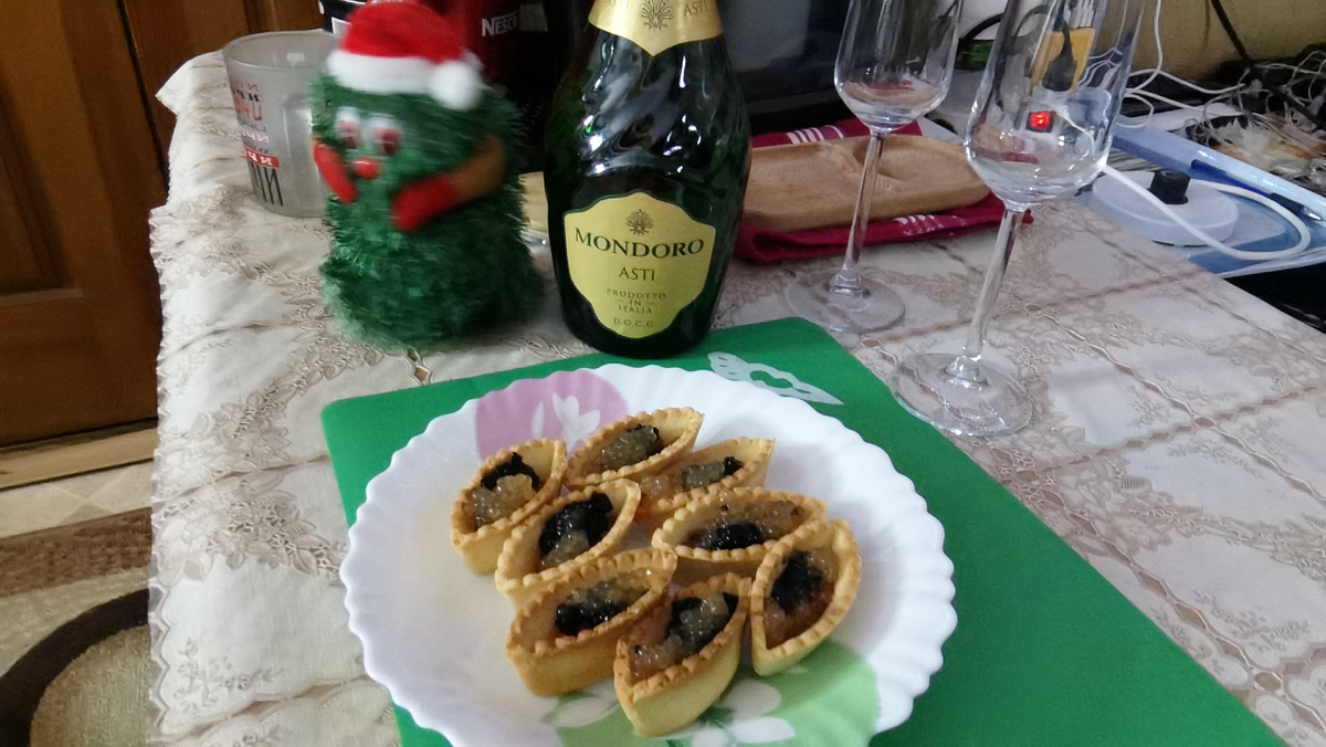 Хлеб 🍞-гавно 💩 хоть нельзя так говорить , но это факт 💯, его не делает , только ленивый и из хреновой муки 🤣