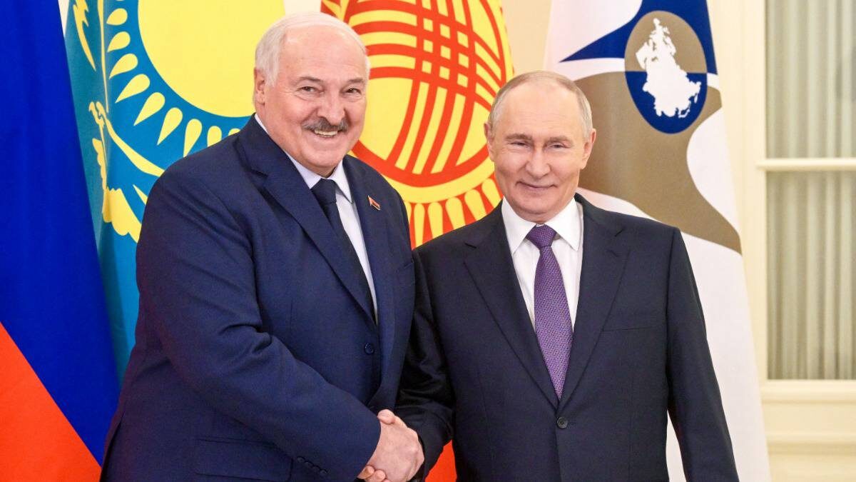    Президент РФ Владимир Путин и президент Белоруссии Александр Лукашенко в Санкт-Петербурге / Фото: Алексей Даничев / ТАСС