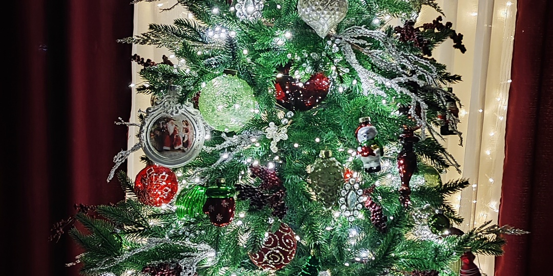 Поздравляю с Новым годом🎄