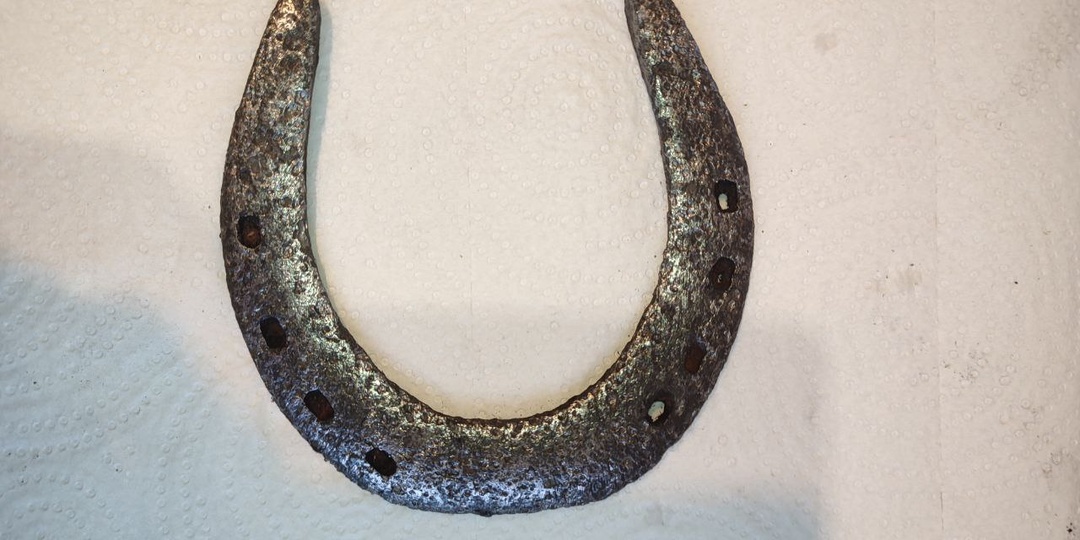 Как убрать вековую ржавчину без болгарки и едкой химии? Мой опыт электролиза с помощью соли, соды и обычного гвоздя