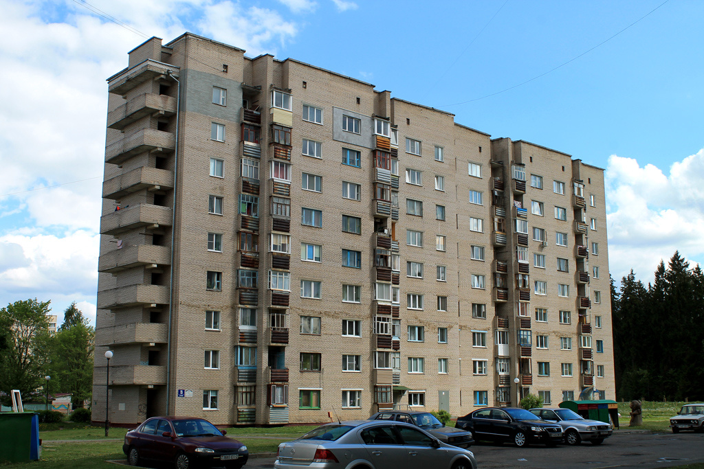 Фото из интернета, в похожем доме хотела купить квартиру