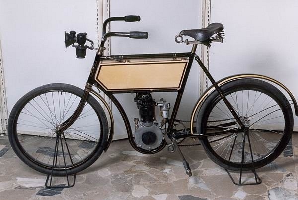 Мотоцикл «Россия» - 1901–1907 