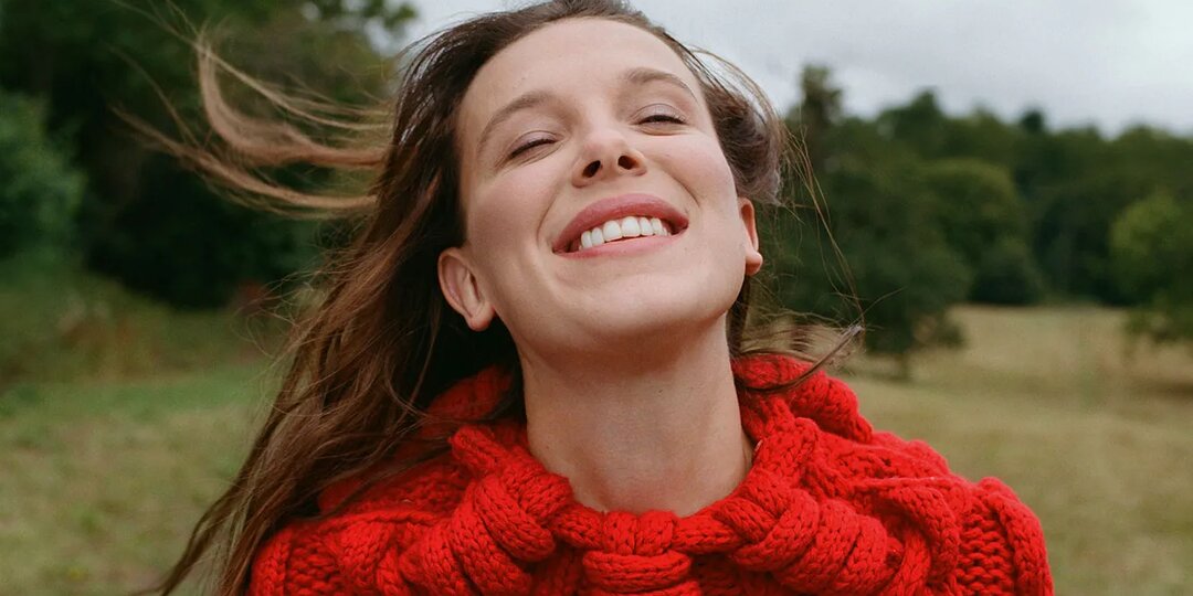 Прощаемся с "Очень странными делами": молодая мама и звезда самого популярного шоу последних лет Милли Бобби Браун дала интервью VOGUE