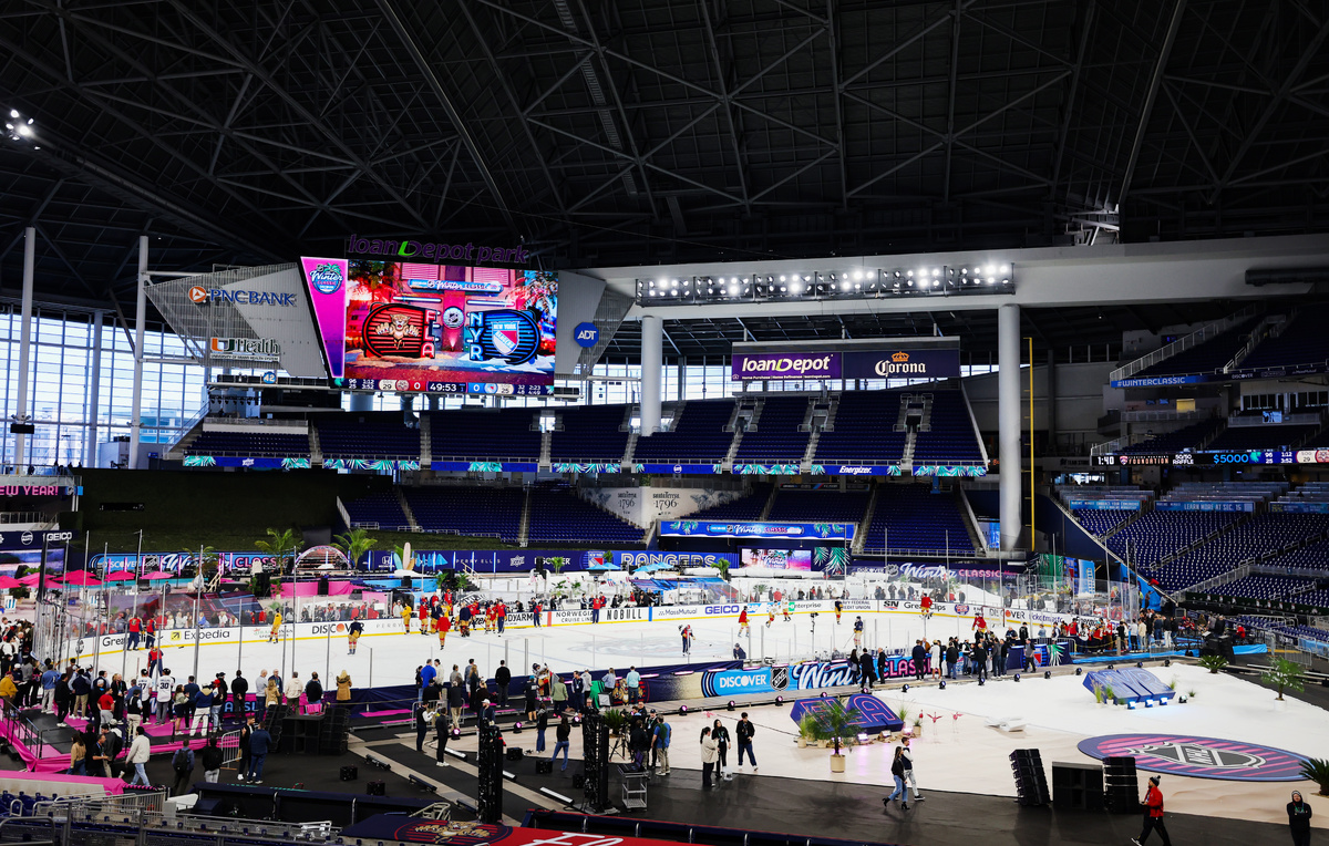 Carmen Mandato/Getty Images