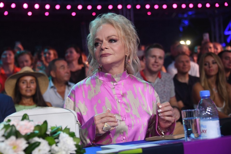 История с квартирой певицы накалила страсти. Владимир ВЕЛЕНГУРИН