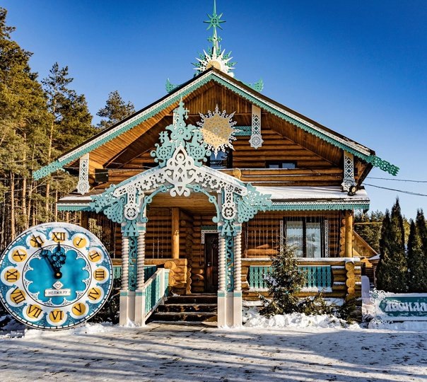 Зимняя сказка в "Нелжа.Ру". Лесная резиденция Деда Мороза в Черноземье!