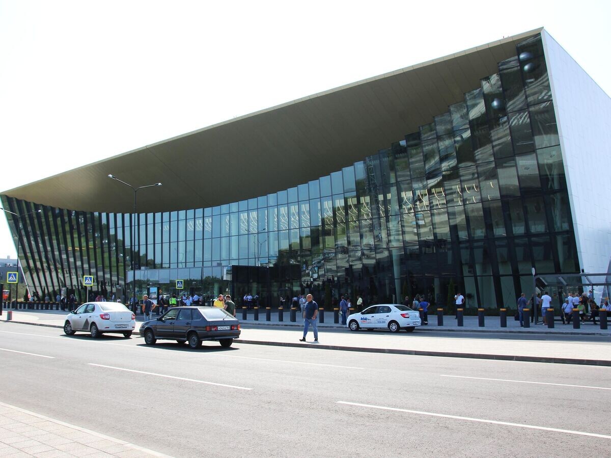    Здание международного аэропорта "Гагарин" в Саратовской области | © РИА Новости / Филипп Кочетков