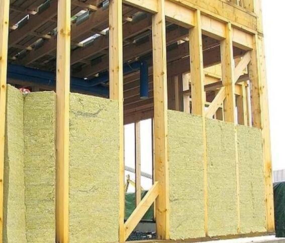 Вот так выглядит стекловата в стенах