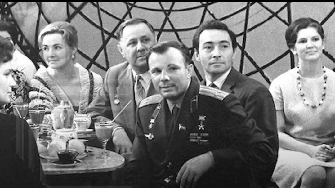 Юрий Гагарин на Голубом огоньке. 