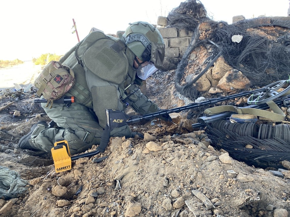    Сапёр Кот: ВСУ массово применяют самодельные мины из-за истощения боекомплекта Дмитрий СТЕШИН