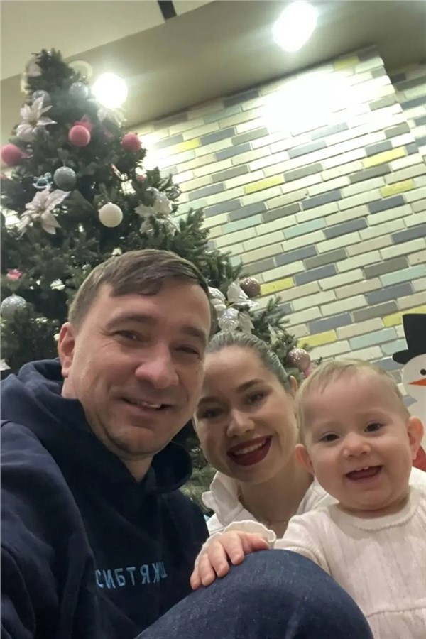 Министр спорта Красноярского края в кругу семьи
Источник: t.me/petrovskiy_minsport
