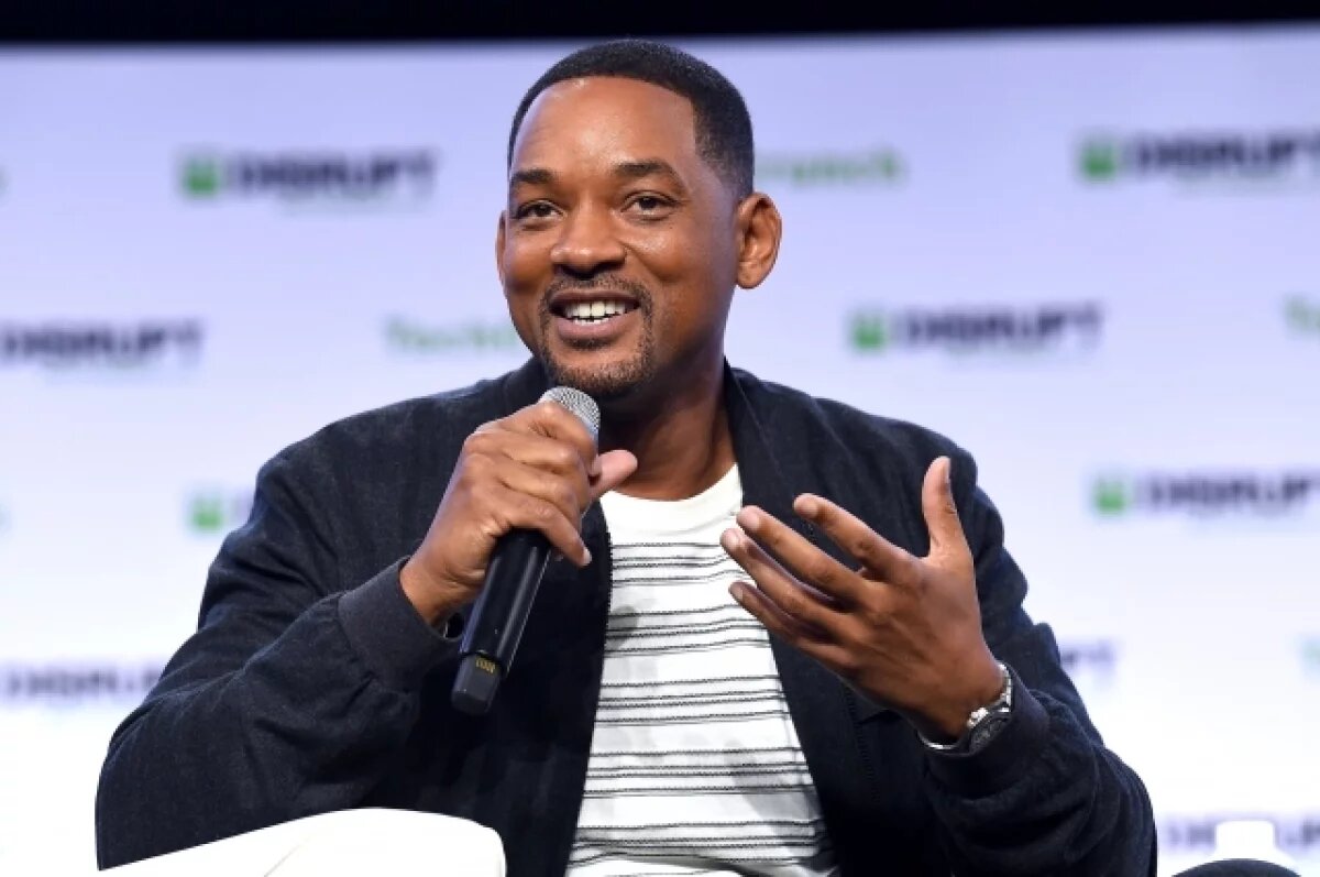    Виолончелист Джозеф подал в суд на Уилла Смита за домогательства