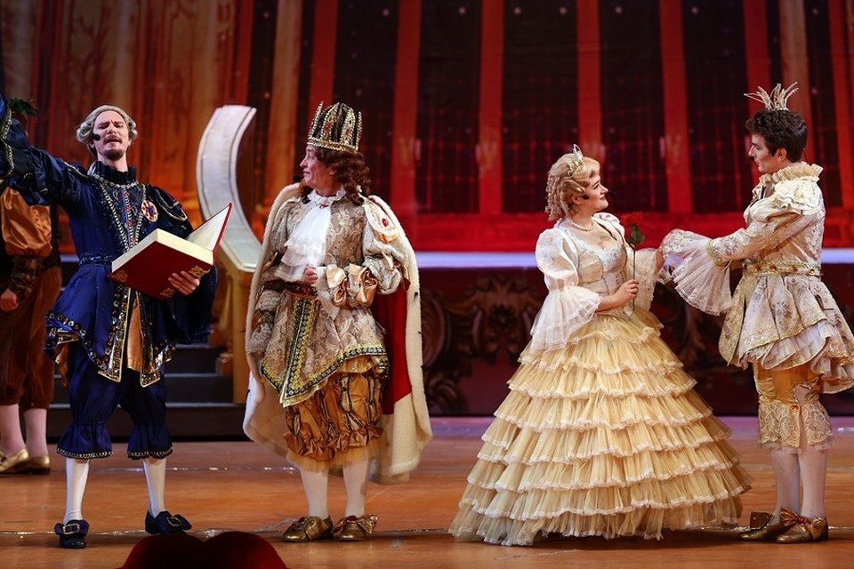    Насыщенная новогодними мероприятиями афиша ждет жителей ДНР с 5 по 11 января 2026 года. Фото: Донбасс опера