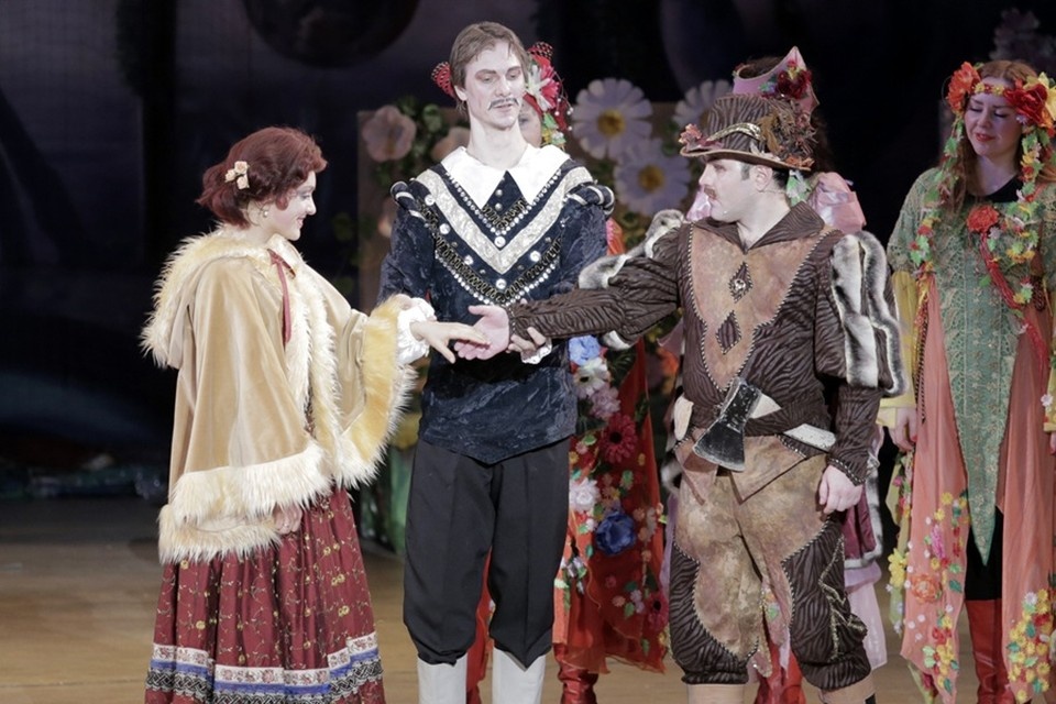    Насыщенная новогодними мероприятиями афиша ждет жителей ДНР с 5 по 11 января 2026 года. Фото: Донбасс опера