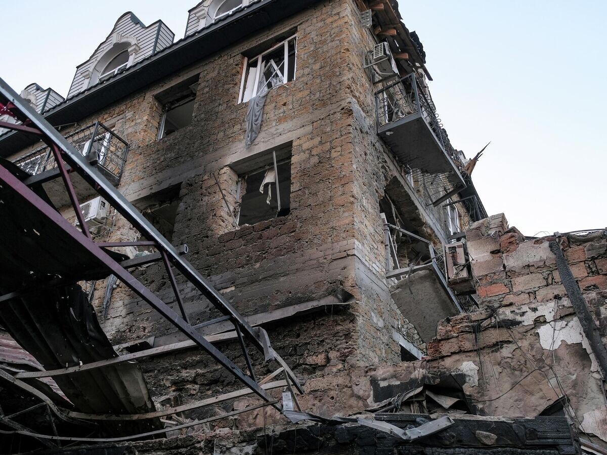    Последствия атаки БПЛА ВСУ на поселок Хорлы в Херсонской области | © РИА Новости / Сергей Мирный