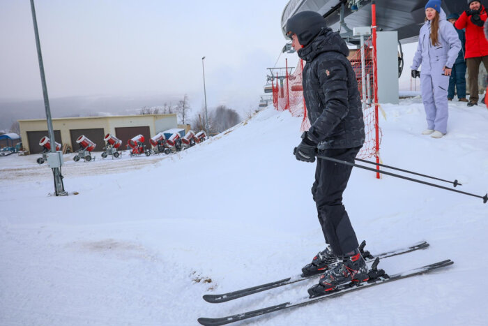 Губернатор сам проверил каждый склон горнолыжного курорта / фото: Игорь Новиков, пресс-служба правительства Приморского края