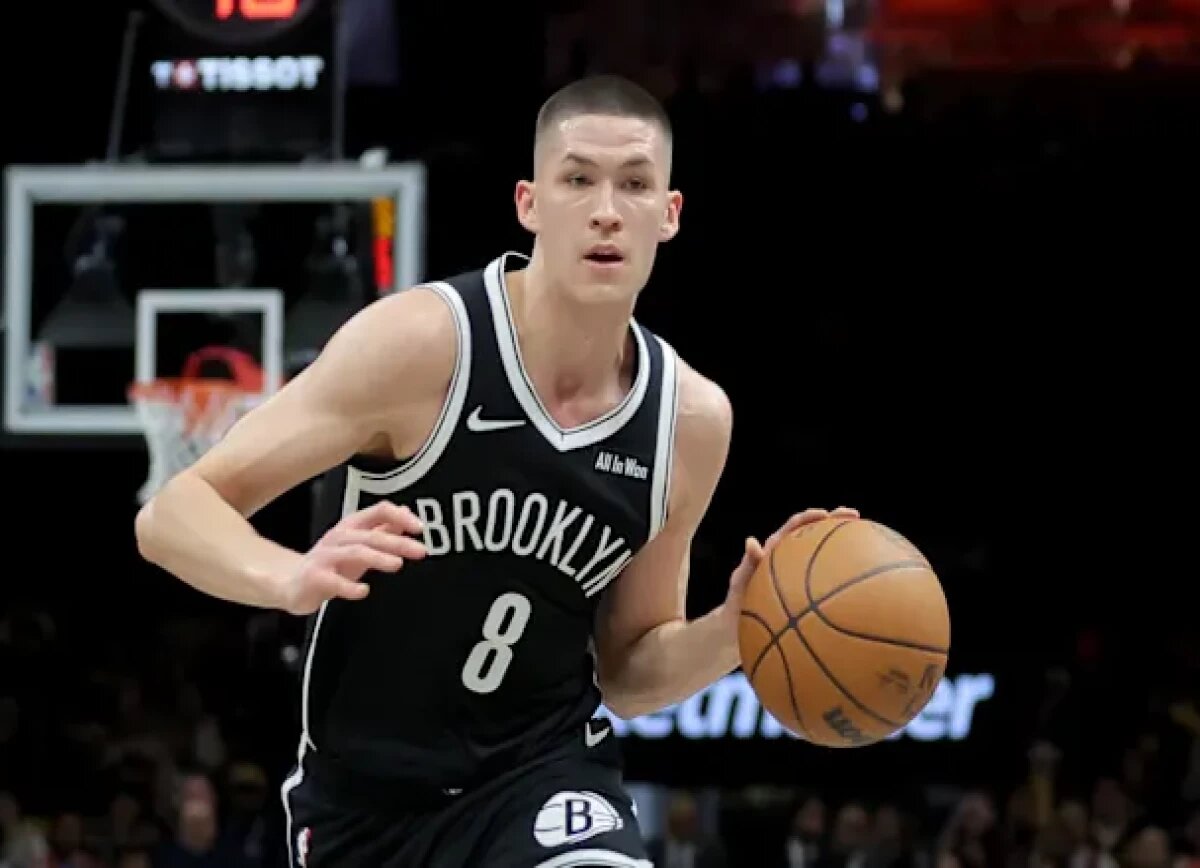     Sports Illustrated о меткости Дёмина из-за дуги: превращает слабую сторону в сильную