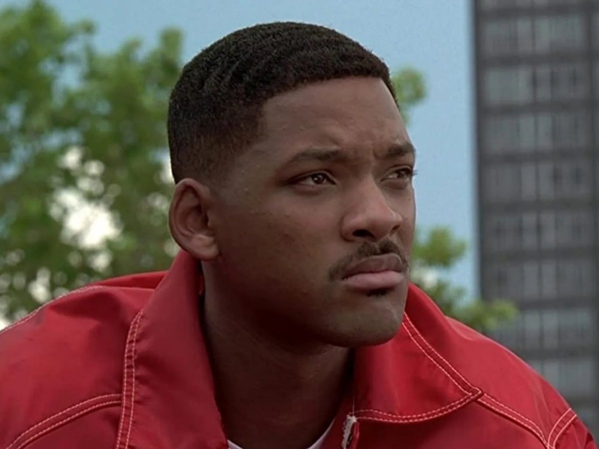     Голливудский актер Уилл Смит известен по роли агента Джея из фильма «Люди в черном»