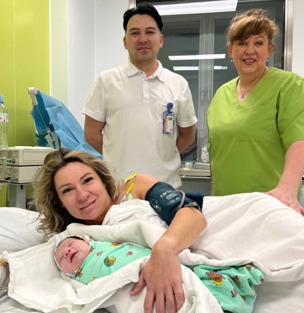    В Сургуте под бой курантов родились первые в году малыши