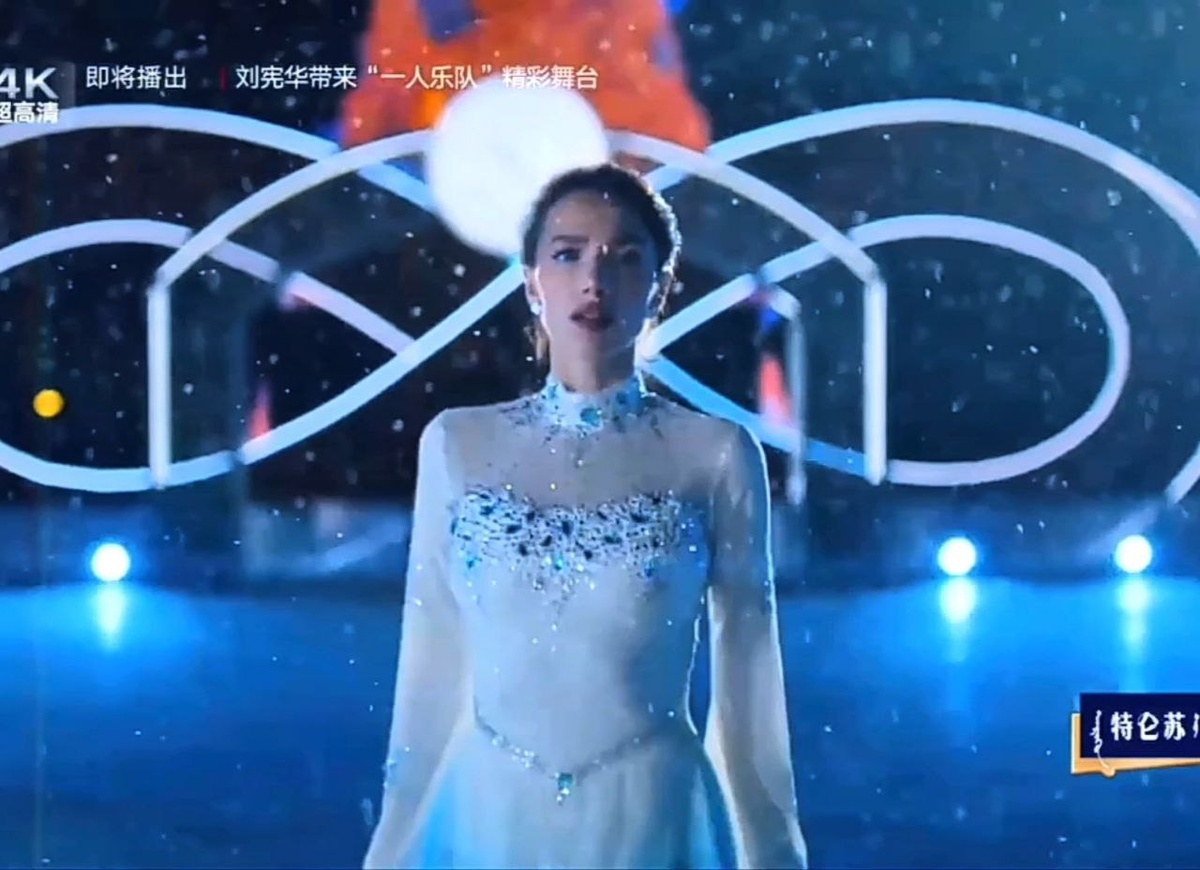 китайский телеканал Dragon tv. 