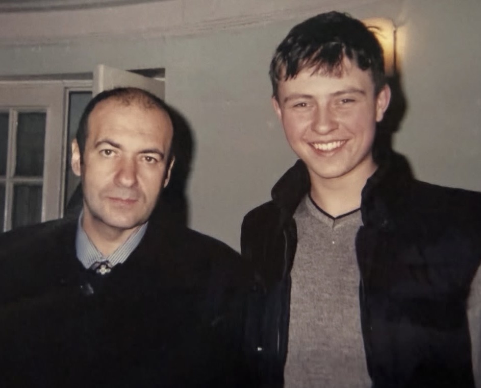 Прохор и Игорь Крутой выглядят на фото такими молодыми и юными