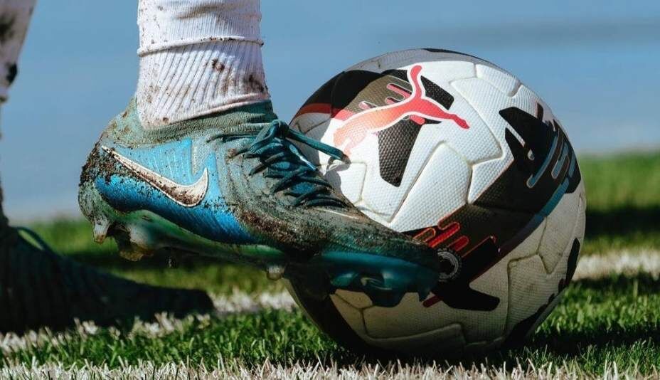    Мяч Фото: Соцсети ФК "Родина"