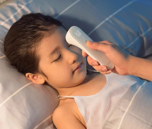 Бесконтактный термометр от Xiaomi Mi Home iHealth Thermometer