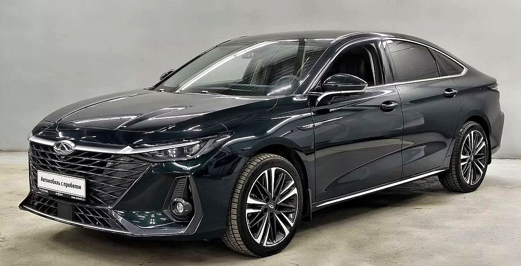 Lada Vesta или Chery Arrizo 8: какой автомобиль надежнее?