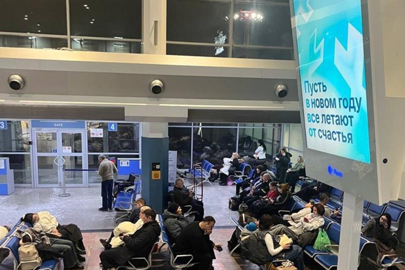    @ Аэропорт Оренбург / Пассажиры в аэропорту