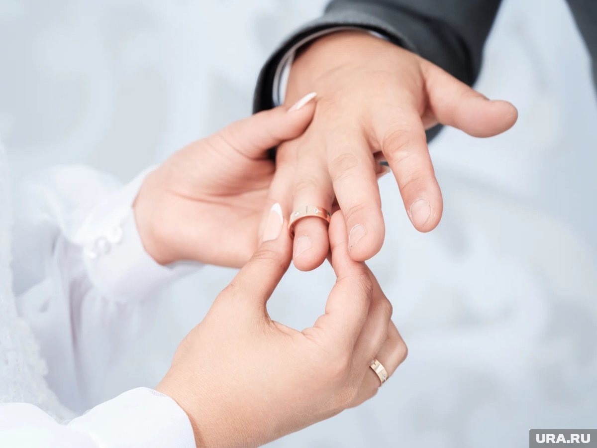     Уроженец Кургана с супругой стали участниками передачи «Четыре свадьбы»