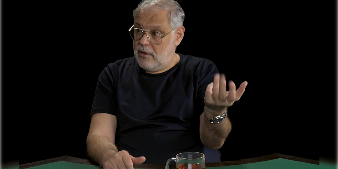 «Будете работать за еду»: Хазин объяснил ошибку поверивших в «американскую мечту» экс-россиян