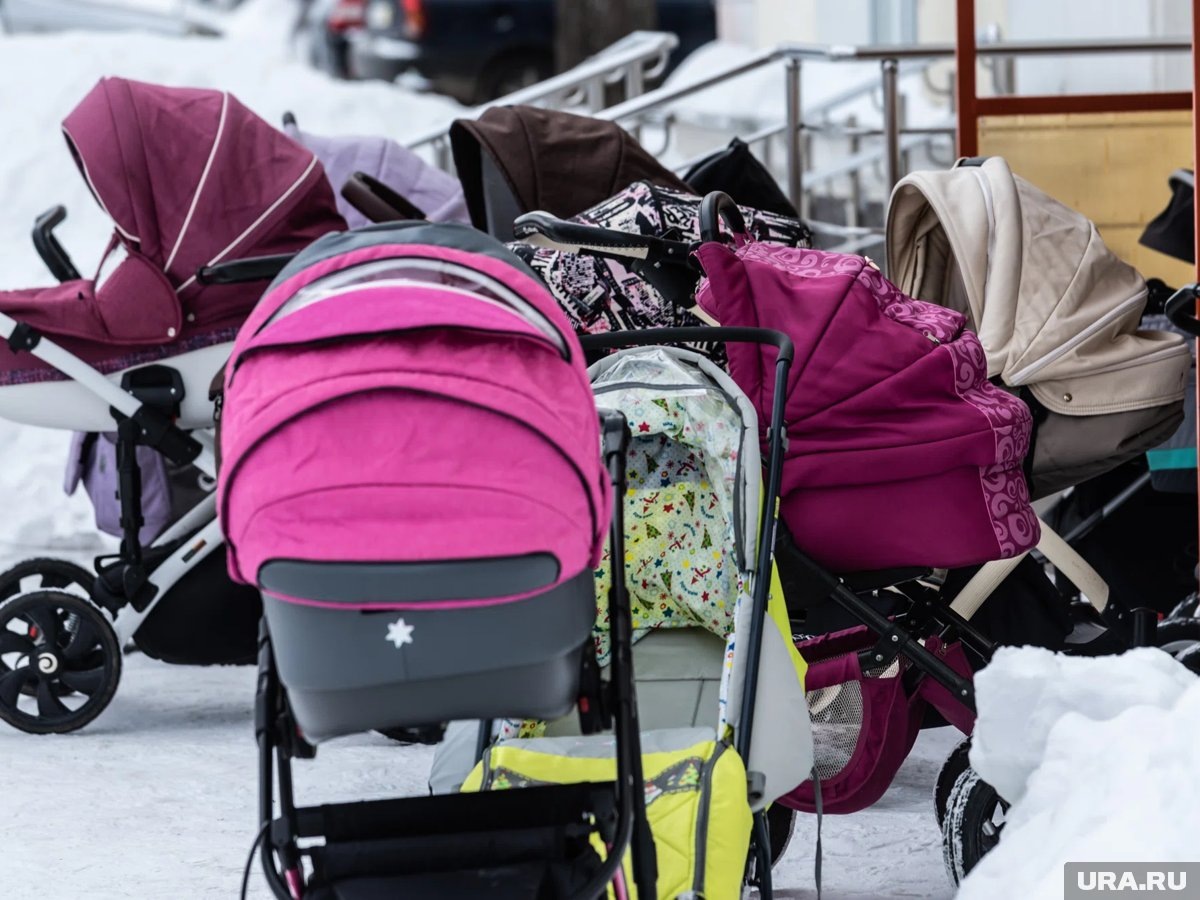     Власти Ямала надеются, что новые гранты стимулируют работодателей облегчить жизнь работникам с детьми
