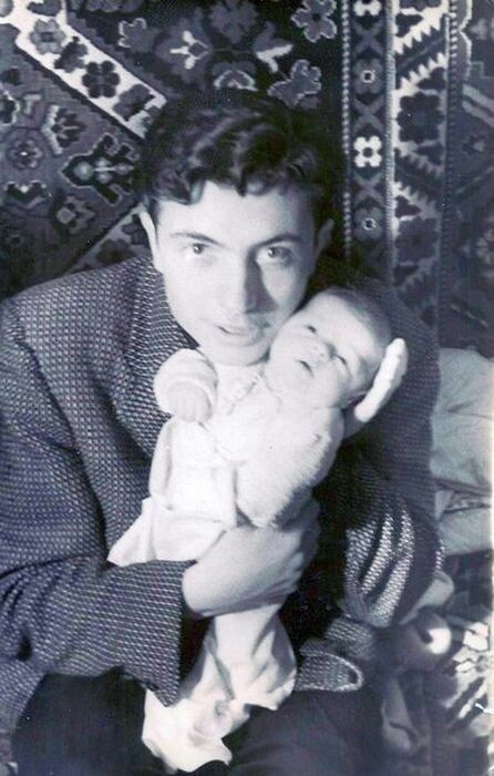 С дочкой, конец 1950-х. Фото из открытых источников