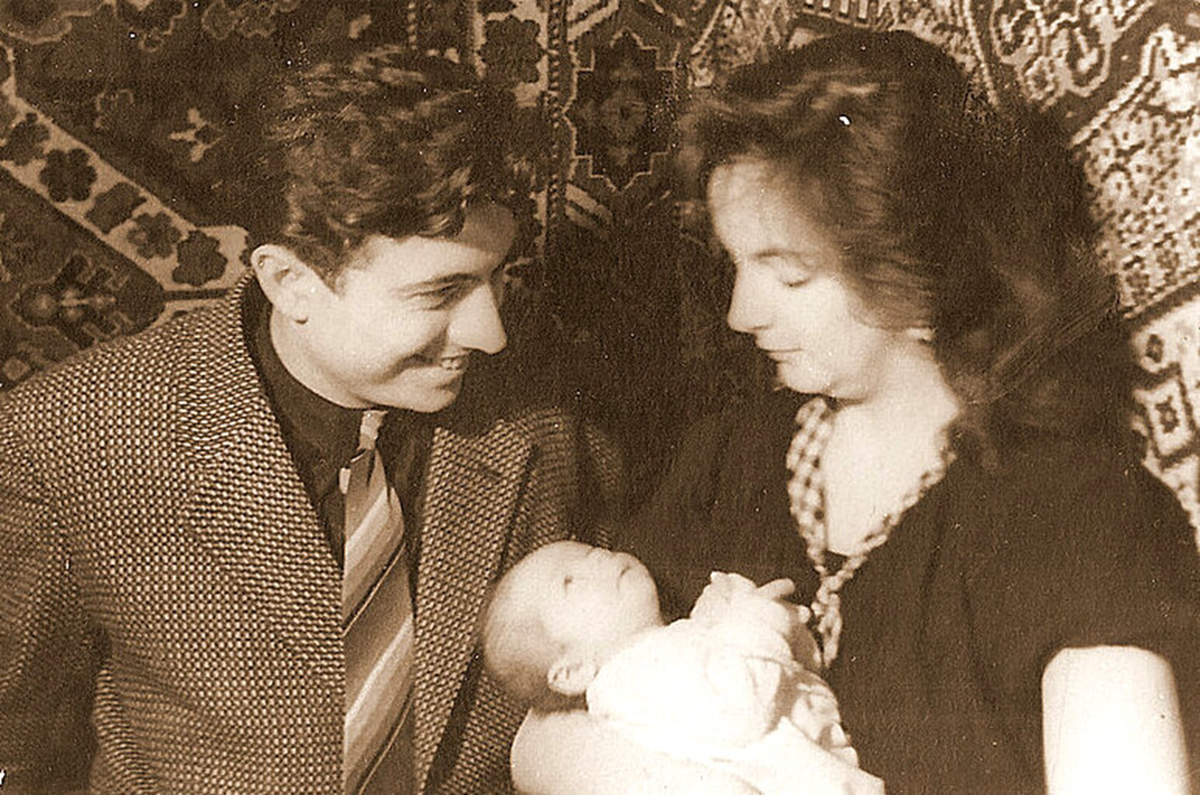 Вадим Бероев и Эльвира Бруновская с дочкой Еленой. Фото из открытых источников