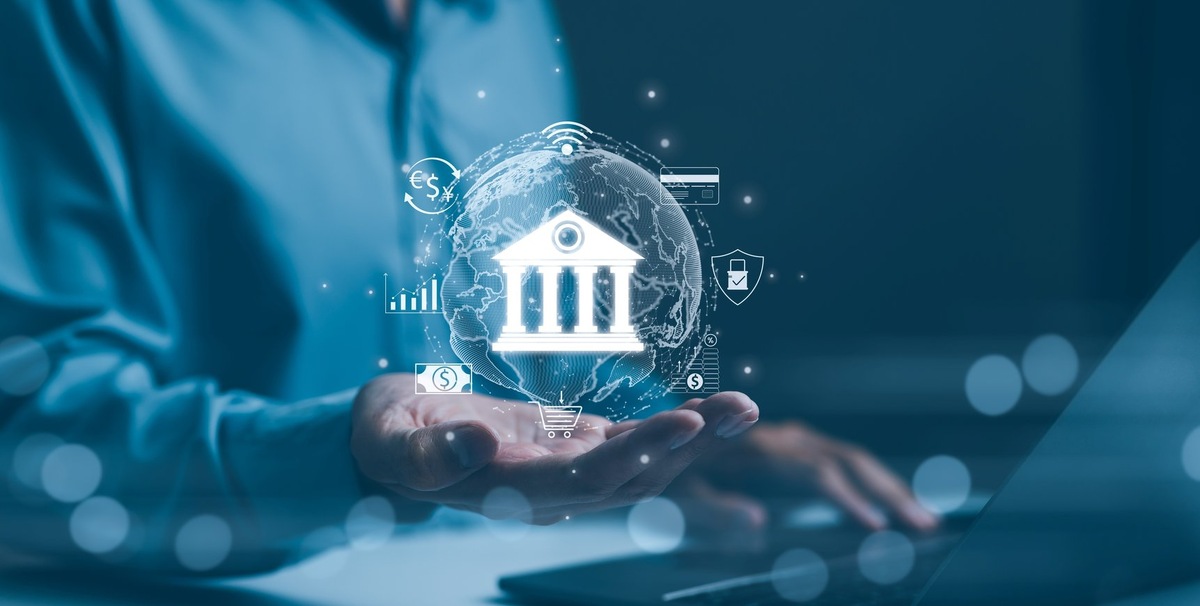 Банки закрываются один за другим: кто находится в группе риска, и что это значит для клиентов и экономики