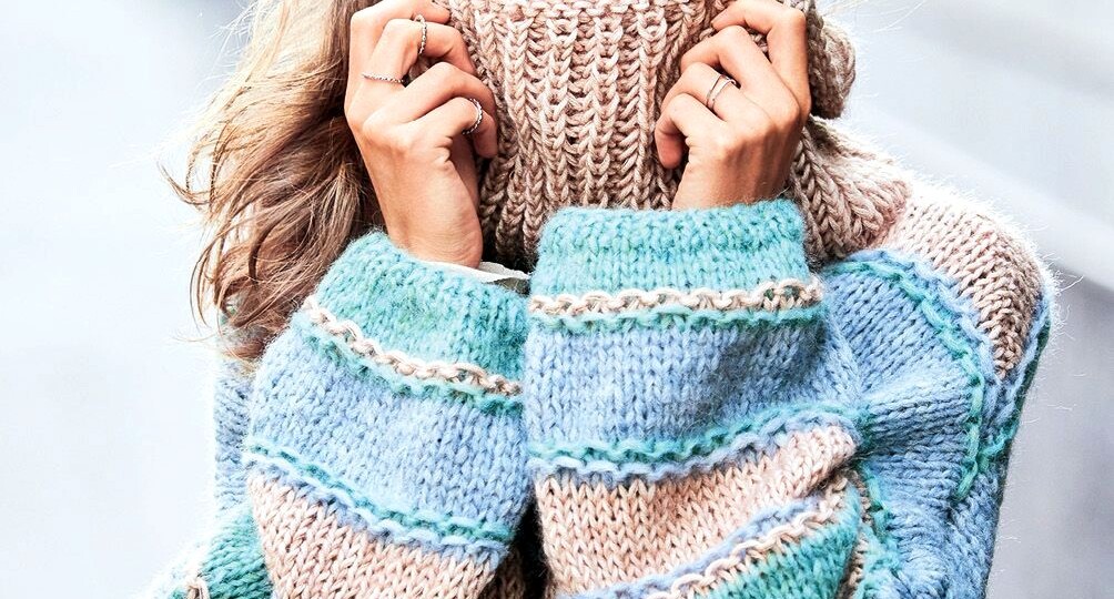 5 вязаных свитеров для новой зимы, которая наступила. Схемы и описания
