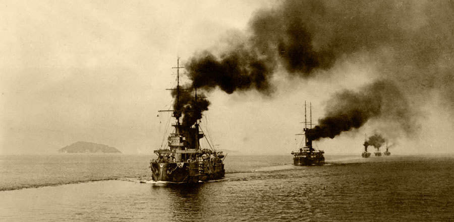 Русские корабли на подходе к Цусиме