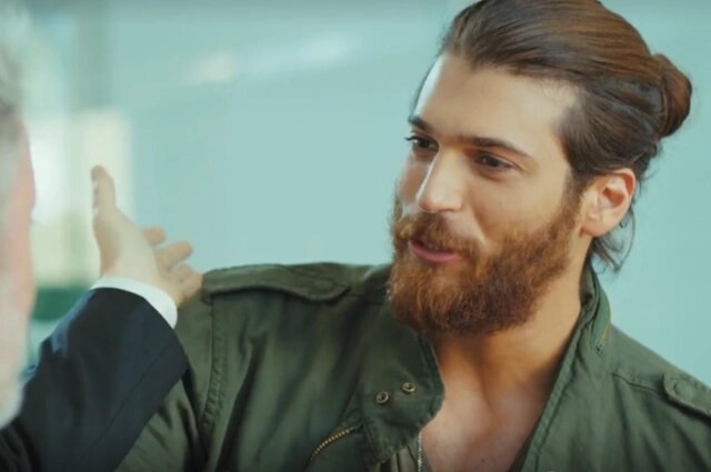    Главный герой Джана Ямана в «Ранней пташке» — всемирно известный фотограф. Фото: скриншот