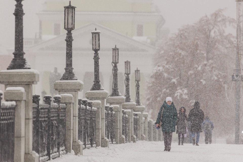   Валерий ЗВОНАРЕВ