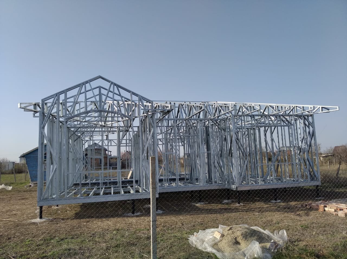 Каркас ЛСТК дачного дома, фото «Профильные системы плюс»