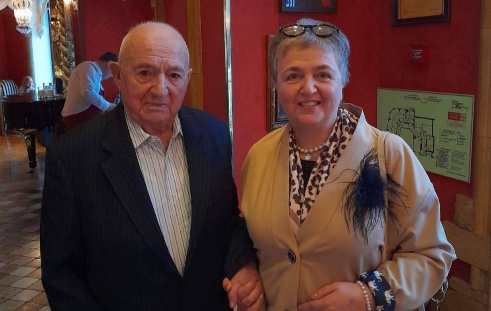    Никита Симонян и его дочь Виктория на 98-м дне рождения Никиты Павловича в 2024 году.из личного архива Виктории Симонян