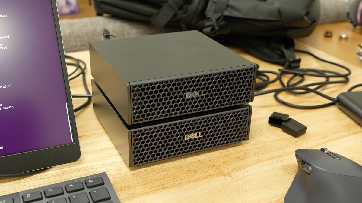 DGX Spark. Источник: https://www.jeffgeerling.com/blog/2025/dells-version-dgx-spark-fixes-pain-points