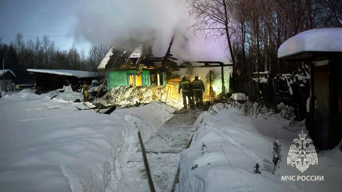    В Нижневартовске 31 декабря сгорел жилой дом. Есть погибшие