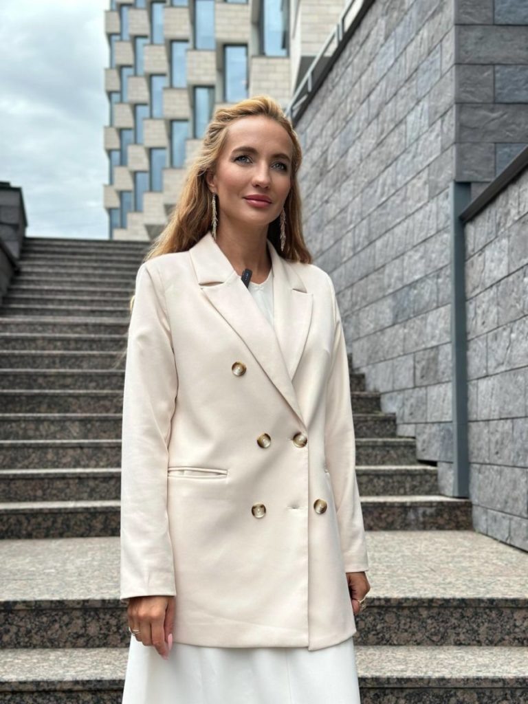 Евгения Вавилова-информационный партнер кинофестиваля, международное издательство REDLIBER, федеральный глянцевый журнал Ядро Бизнеса