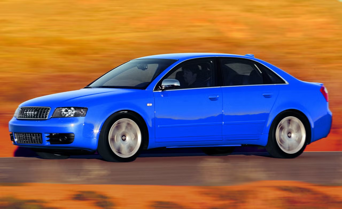 Этот скромный на вид седан способен удивить соседей по потоку при старте со светофора