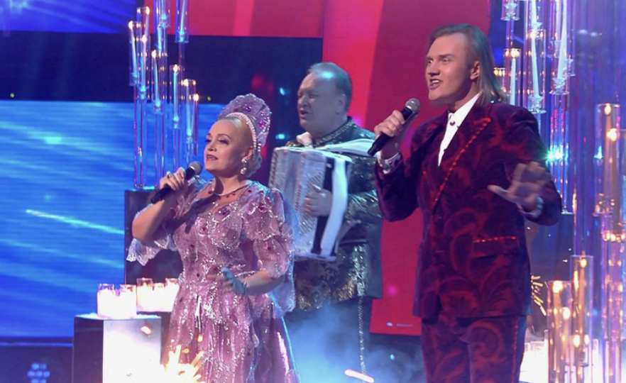 «Да уберите его уже!» — народ в ярости после концерта Кадышевой. «Да-да-да» испортило всё выступление