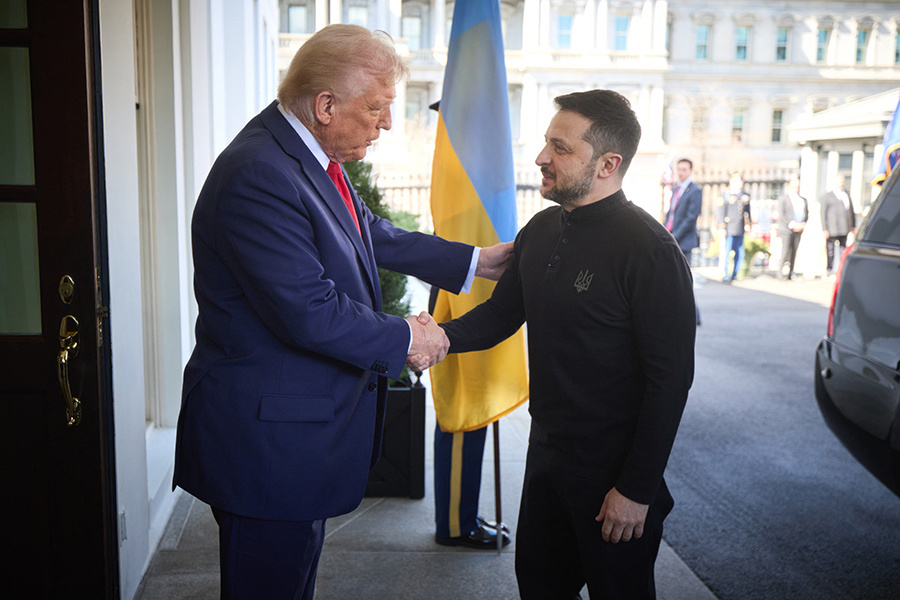    February 28, 2025, Washington, Dc, United States: U.S President Donald Trump, left, greets Ukrainian President Volodymyr Zelenskyy, on arrival to the West Wing Lobby of the White House, February 28, 2025 in Washington, D.C. Later during the bilateral meeting, Trump turned the traditional Ukraine alliance upside down siding with Russia against NATO and Europe. (Credit Image: © Pool /Ukrainian Presidentia/Planet Pix via ZUMA Press Wire)