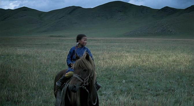 В моём детстве были только игрушечные лошадки. Пещера жёлтого пса (Die Höhle des gelben Hundes), 2005. 