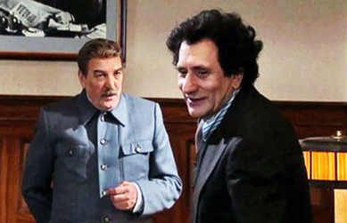 На снимке: беседа тет– а – тет.