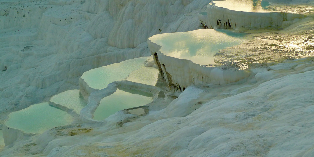 Памуккале: белоснежные ступени, где купаются облака